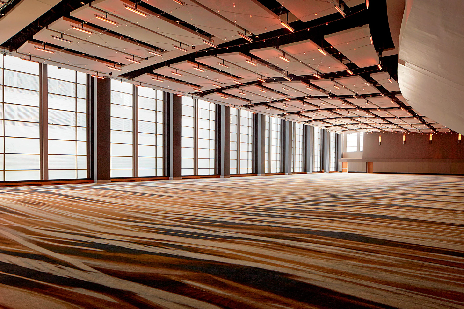 atlmq-ballroom-0224-hor-clsc